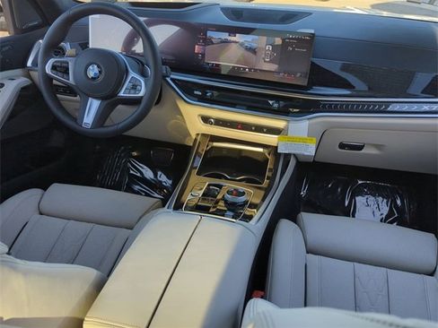New 2026 BMW X7 xDrive40i w/ M Sport Package image 14