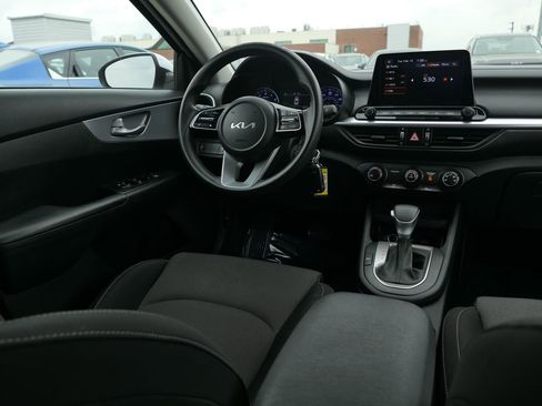 Used 2023 Kia Forte LXS image 29