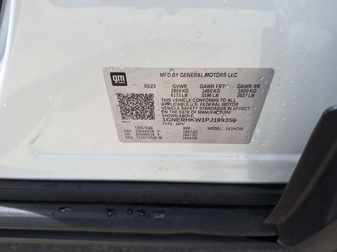 Used 2023 Chevrolet Traverse LT FWD image 32