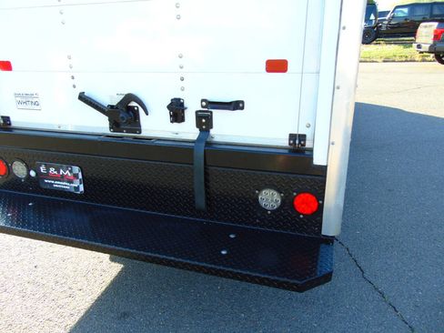 Used 2022 GMC Savana 3500 w/ Power Convenience Package image 28