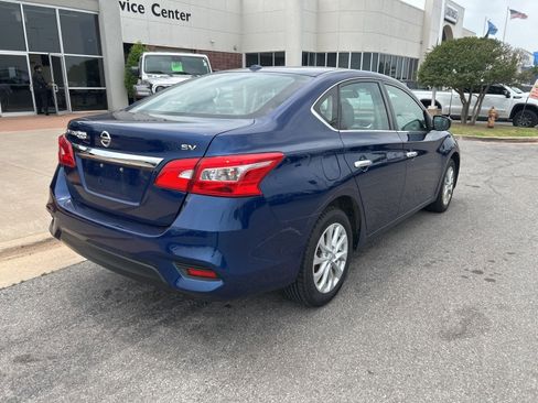Used 2019 Nissan Sentra SV FWD image 5