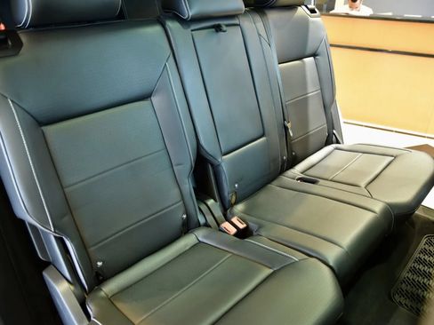 Used 2022 Volkswagen Atlas SE w/ Panoramic Sunroof Package AWD/4WD image 26