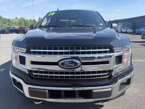 Used 2019 Ford F150 XLT w/ Equipment Group 302A Luxury AWD/4WD image 9