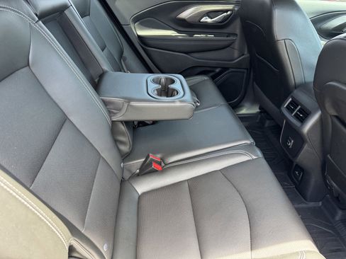 Used 2023 GMC Terrain SLT w/ Elevation Edition AWD/4WD image 12