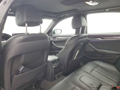 Used 2023 BMW 530i w/ Premium Package RWD image 14