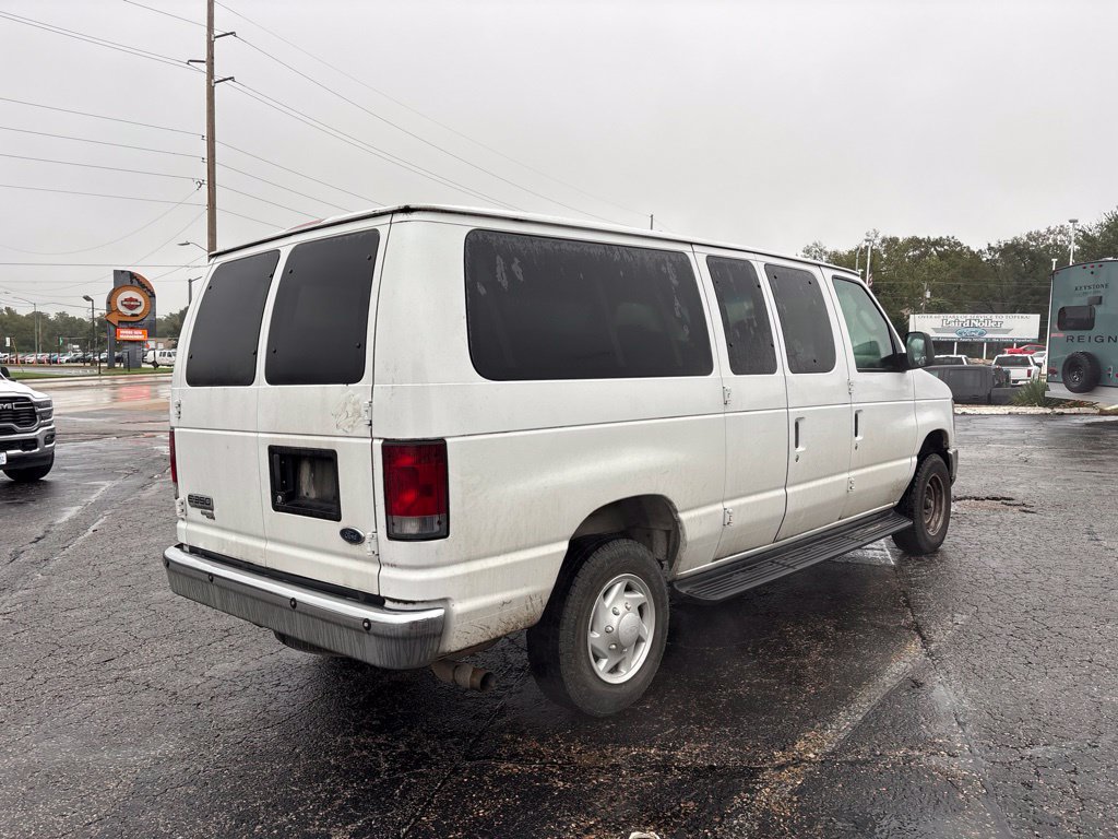 Used 2008 Ford E-350 and Econoline 350 XLT RWD image 7