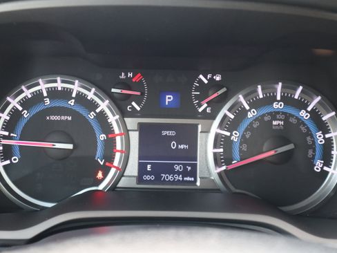 Used 2018 Toyota 4Runner TRD Off-Road image 18