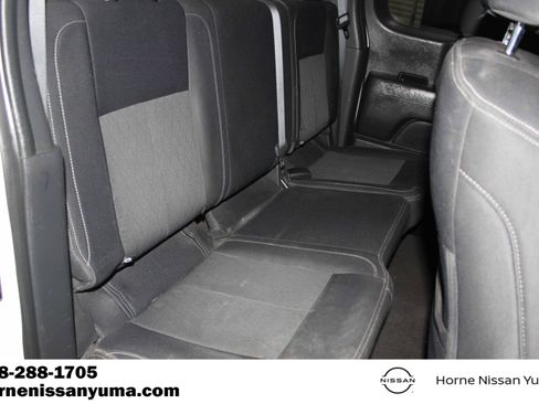 Used 2019 Nissan Titan SV RWD image 7