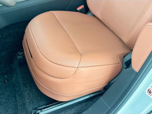 New 2026 Land Rover Range Rover SV image 19