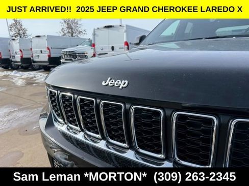 New 2025 Jeep Grand Cherokee Laredo X w/ Luxury Tech Group I image 3