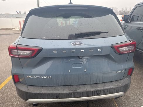 Used 2023 Ford Escape Platinum image 10