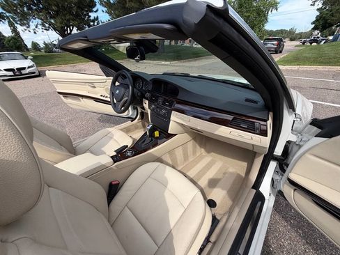 Used 2012 BMW 328i Convertible RWD image 42