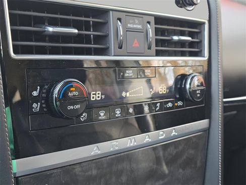 Used 2024 Nissan Armada Platinum w/ Captain's Chairs Package image 31