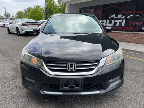 Used 2014 Honda Accord Sport image 2