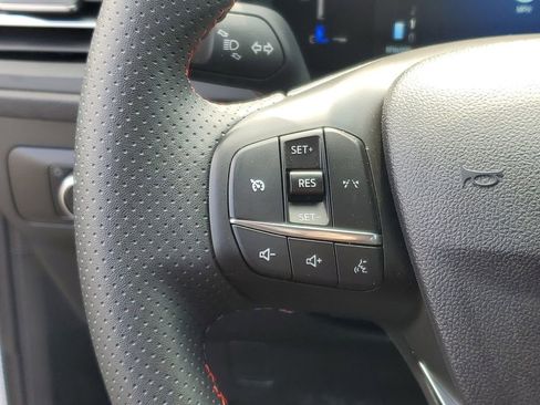 Used 2025 Ford Escape ST-Line AWD/4WD image 16