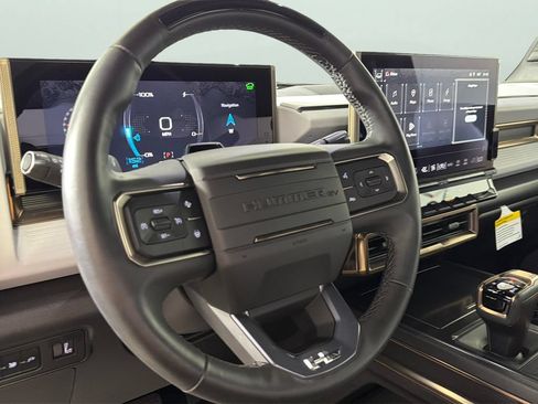 Certified 2025 GMC Hummer EV 3X AWD/4WD image 21