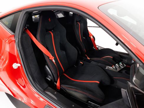 Used 2020 Ferrari 488 Pista Coupe image 39