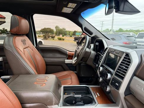 Used 2018 Ford F350 King Ranch w/ King Ranch Ultimate Package AWD/4WD image 12