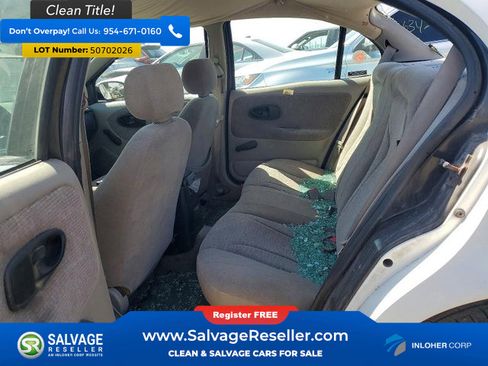 Used 2001 Saturn S-Series SL2 FWD image 13