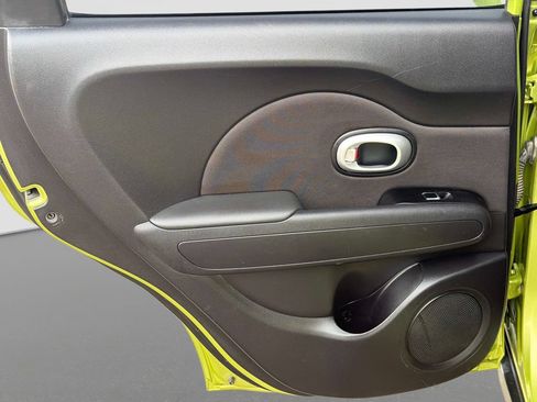 Used 2019 Kia Soul FWD image 13