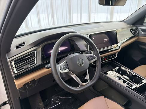 New 2026 Volkswagen Atlas Cross Sport SE FWD image 4