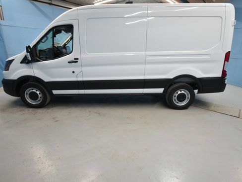 New 2026 Ford Transit 250 148 Medium Roof w/ Load Area Protection Package image 25