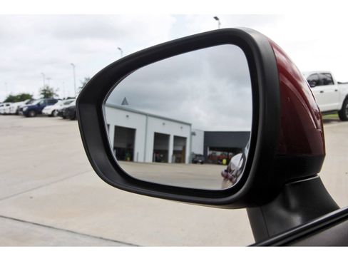 Used 2022 Nissan Rogue SV FWD image 10