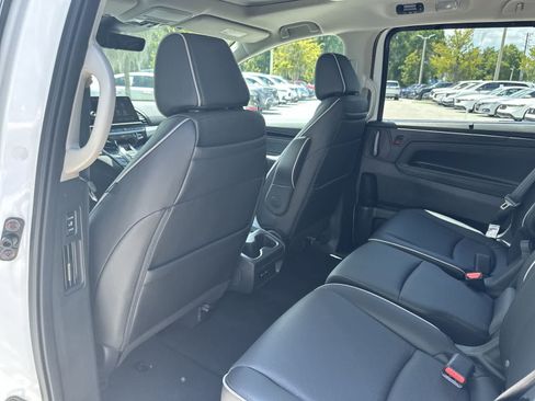 New 2026 Honda Odyssey Elite image 14