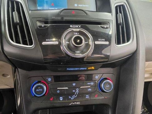 Used 2016 Ford Focus Electric Hatchback FWD image 20