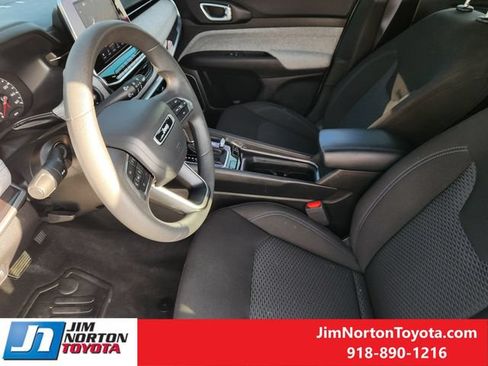 Used 2025 Jeep Compass Sport AWD/4WD image 14