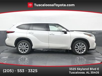 Used 2023 Toyota Highlander Limited