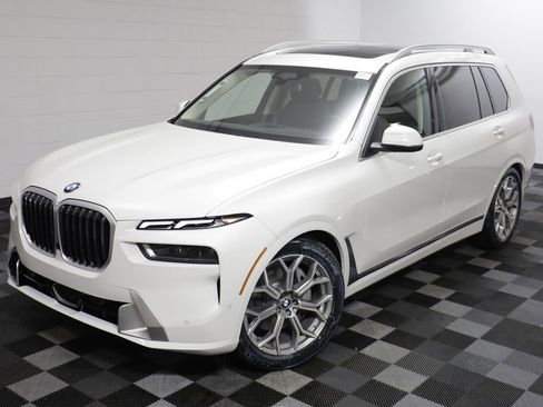 New 2026 BMW X7 xDrive40i AWD/4WD image 2