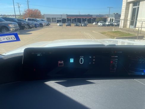 Used 2025 Ford Expedition Platinum w/ Driver's Package image 7