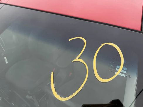 Used 2022 Hyundai Ioniq SE image 32