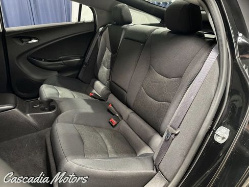 Used 2017 Chevrolet Volt LT w/ Comfort Package image 9