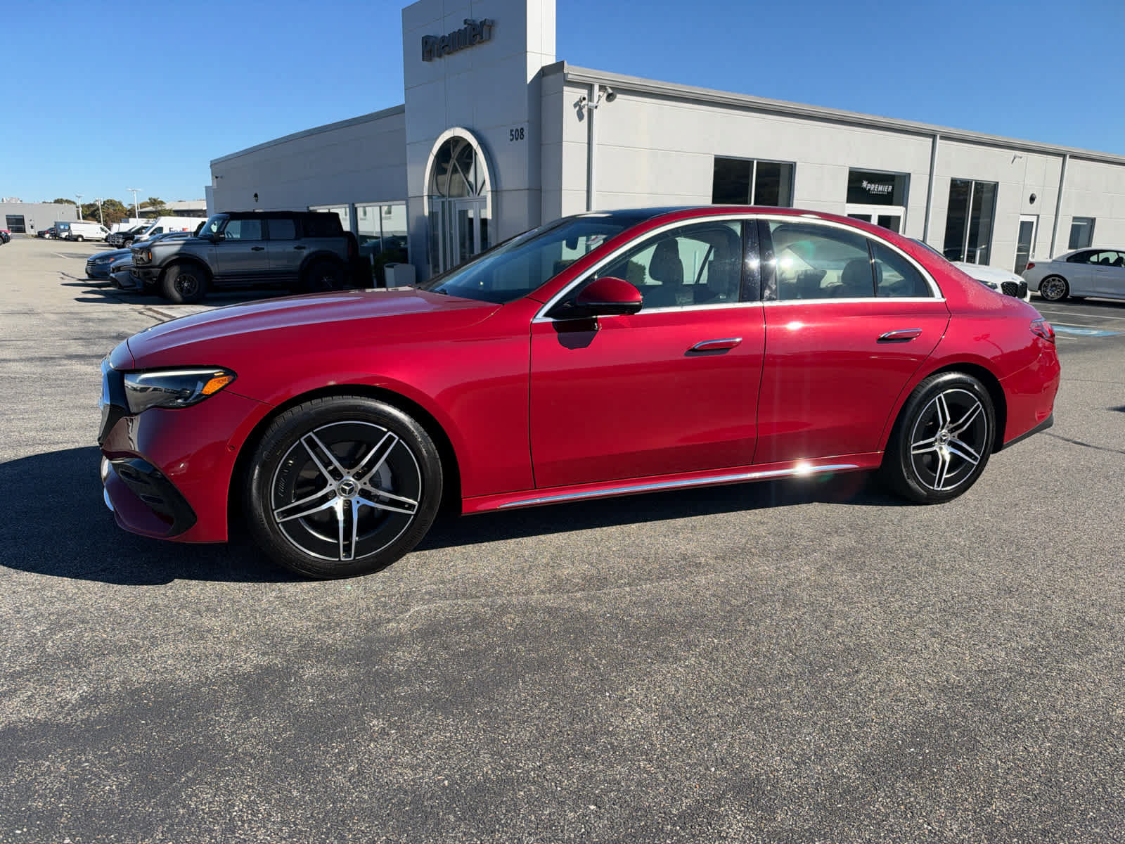 Used 2026 Mercedes-Benz E 350 4MATIC Sedan image 4