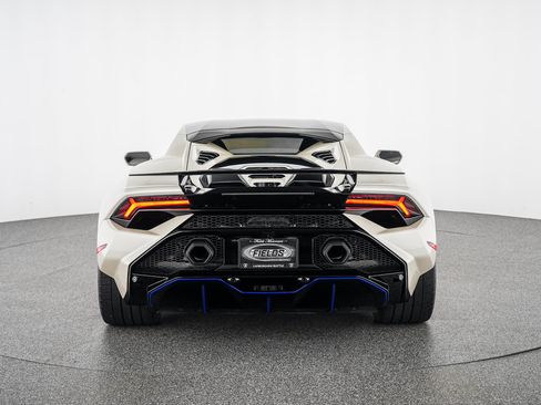 Used 2023 Lamborghini Huracan Tecnica RWD image 4