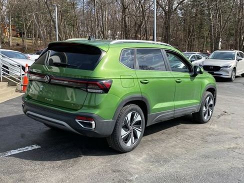 New 2026 Volkswagen Taos SE AWD/4WD image 5