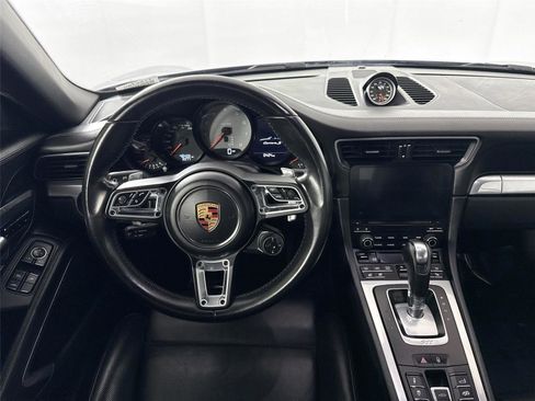 Used 2017 Porsche 911 Carrera S image 33