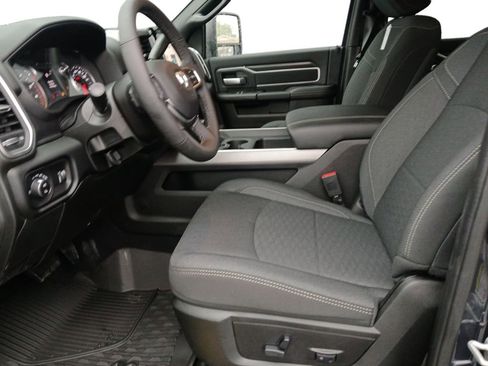 New 2026 RAM 2500 Big Horn AWD/4WD image 19
