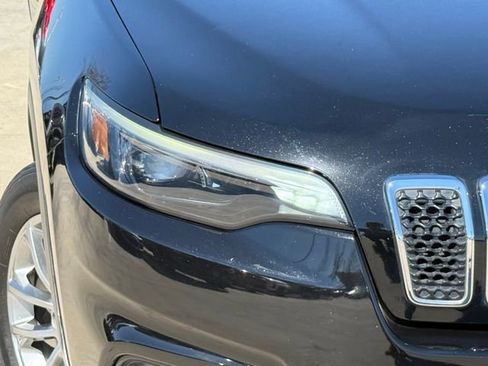 Used 2021 Jeep Cherokee Latitude Plus w/ Sun & Sound Group image 3