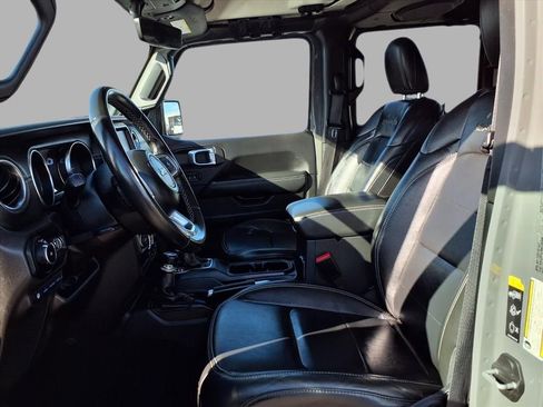 Used 2022 Jeep Wrangler Unlimited Sahara image 22