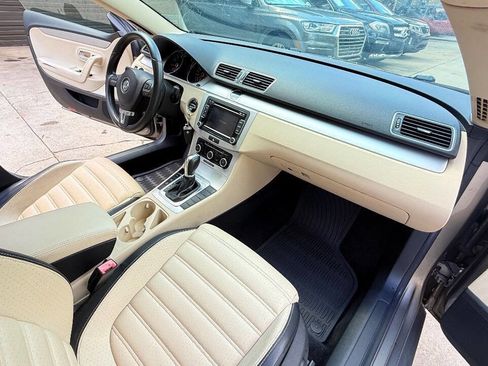 Used 2012 Volkswagen CC Sport image 40