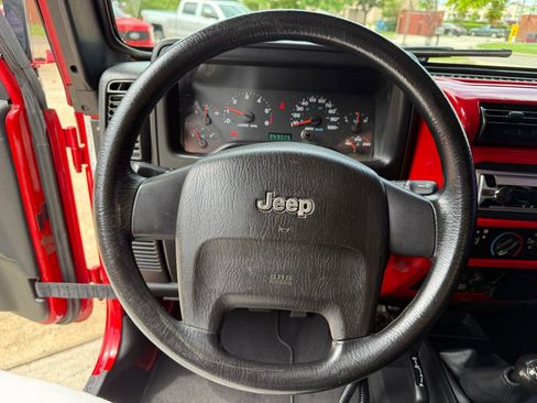 Used 2006 Jeep Wrangler X AWD/4WD image 14