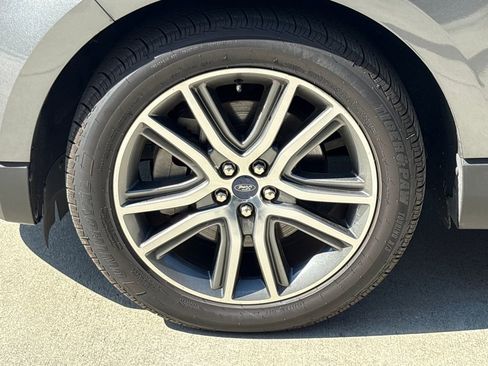 Certified 2021 Ford Edge Titanium image 12