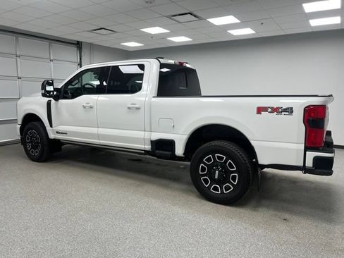Used 2025 Ford F350 Platinum AWD/4WD image 7