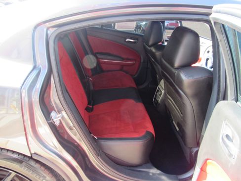 Used 2020 Dodge Charger Scat Pack w/ Dynamics Package RWD image 15