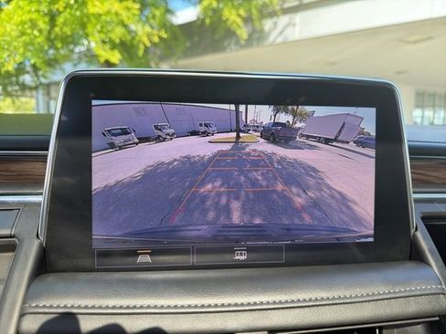 Used 2021 Chevrolet Tahoe Z71 image 25