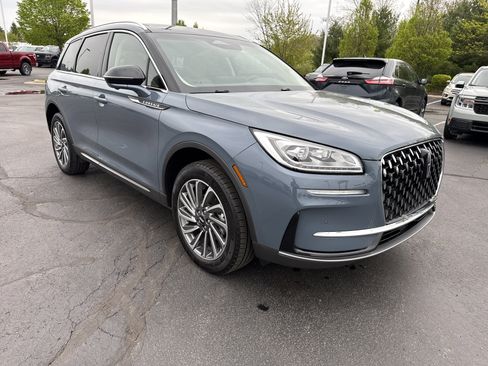 Used 2023 Lincoln Corsair Reserve w/ Equipment Group 201A AWD/4WD image 11