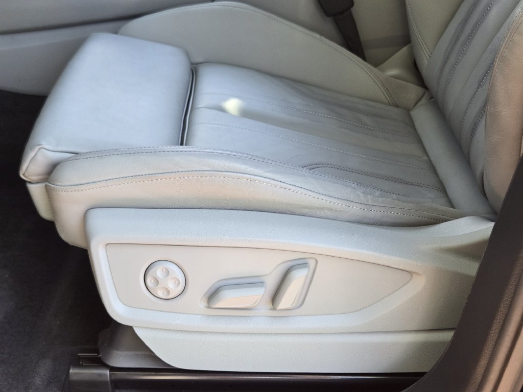 Certified 2024 Audi Q5 2.0T Premium Plus AWD/4WD image 32